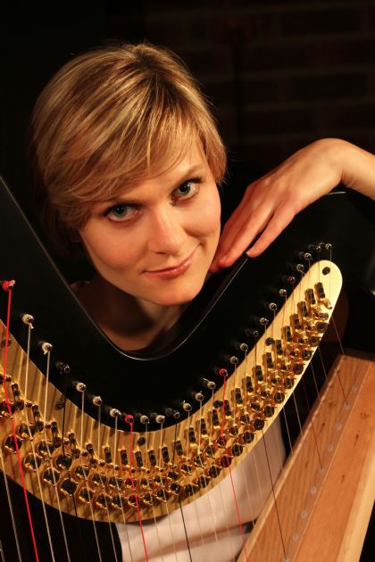 Gallery: Alexandra Harpist